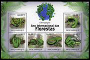 Mozambique 2011 International Year of Forests - Parrot Snakes perf sheetlet containing 6 values unmounted mint