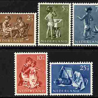 Netherlands 1954 Child Welfare Fund set of 5 unmounted mint, SG 804-808