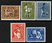 Netherlands 1954 Child Welfare Fund set of 5 unmounted mint, SG 804-808