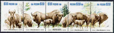Poland 1981 Protection ofd European Bison se-tenant strip of 5 unmounted mint, SG 2758-62, Mi 2764-68