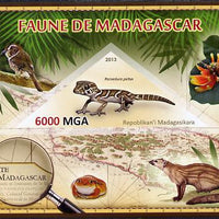 Madagascar 2013 Fauna - Ocelot Gecko imperf sheetlet containing one triangular value unmounted mint