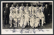 Postcard - Black & white unused card depicting New Zealand Cricket Team of 1937 with 17 signatures, fine condition