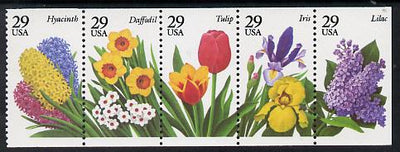 United States 1993 Garden Flowers se-tenant booklet pane of 5 unmounted mint SG 2795a