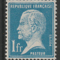 France 1924 Louis Pasteur 1f blue unmounted mint, SG 400b