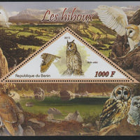 Benin 2015 Owls perf deluxe sheet containing one triangular value unmounted mint
