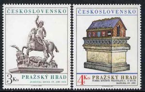 Czechoslovakia 1982 Prague Castle (18th series) set of 2 unmounted mint, SG 2637-38