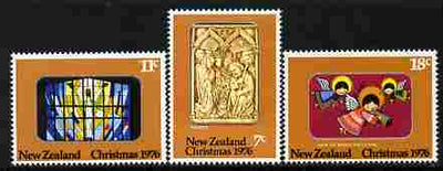 New Zealand 1976 Christmas perf set of 3 unmounted mint, SG 1129-31
