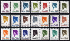 Indonesia 1966 Pres Sukarno Def set 1s to 25r - 21 values complete unmounted mint SG 1077-97*