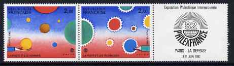 France 1982 Philexfrance 82 Stamp Exhibition (3rd issue) horiz pair plus label unmounted mint, SG 2520a
