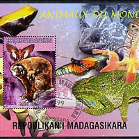 Madagascar 1999 Animals of the World #02 perf m/sheet showing Lemur #1, background shows Frog, Owl, Butterfly, Chameleon & Orchid, fine cto used
