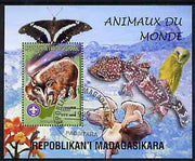 Madagascar 1999 Animals of the World #15 perf m/sheet showing Bush Pig with Scout Logo, background shows Owl, Butterfly, Reptile, Fungi & Orchid, fine cto used