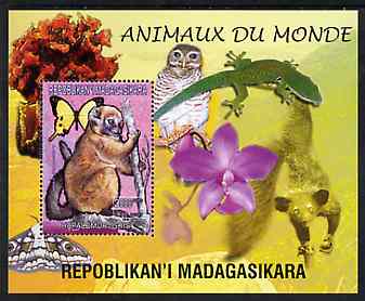 Madagascar 1999 Animals of the World #09 perf m/sheet showing Lemur #3, background shows Owl, Butterfly, Lizard & Orchid, unmounted mint
