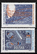 Poland 1986 Halley's Comet set of 2 in se-tenant pair unmounted mint SG 3027a
