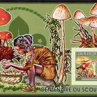 Guinea - Conakry 2006 Centenary of Scouting imperf s/sheet #10 containing 1 value (Fungi) unmounted mint Yv 376