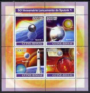 Guinea - Bissau 2007 Space - Sputnik 1 perf sheetlet containing 4 values unmounted mint