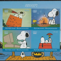 Madagascar 2018 Snoopy imperf sheetlet containing 4 values unmounted mint. Note this item is privately produced and is offered purely on its thematic appeal.