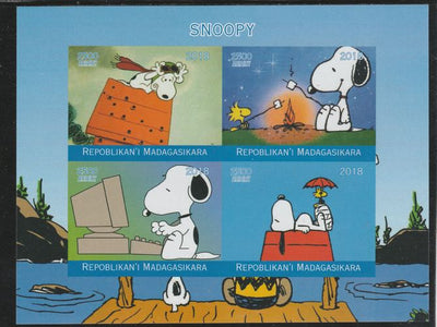 Madagascar 2018 Snoopy imperf sheetlet containing 4 values unmounted mint. Note this item is privately produced and is offered purely on its thematic appeal.