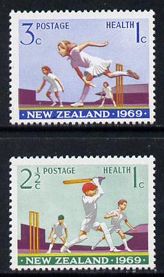 New Zealand 1969 Health - Cricket set of 2 unmounted mint SG 899-900