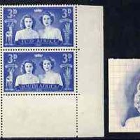 South Africa 1947 KG6 Royal Visit 3d mounted mint corner block of 4, one stamp with 'kiss curl' variety
