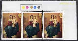Great Britain 1967 Christmas 4d (Murillo) corner traffic light strip of 3 with gold shifted to right (Head touching perfs) unmounted mint (also shows shift of phosphor) SG 757var