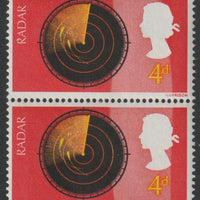 Great Britain 1967 British Discovery 4d Radar vert pair with fine dry print of red  unmounted mint SG752var