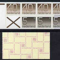 Netherlands 1976 Numerals 3g booklet complete and fine SG SB84