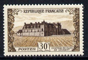 France 1951 Chateau Clos-Vougeot unmounted mint SG 1135