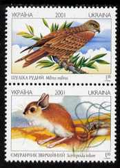 Ukraine 2001 Endangered Species set of 2 in se-tenant pair unmounted mint SG 395-6