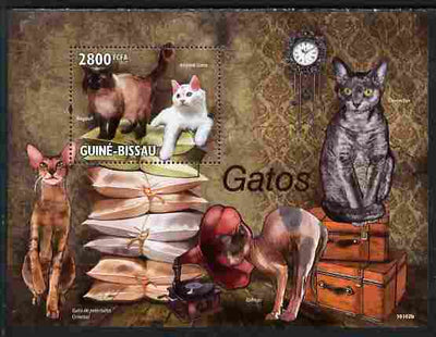 Guinea - Bissau 2010 Domestic Cats perf s/sheet unmounted mint