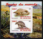 Burundi 2011 Fauna of the World - Mammals (Armidillos) imperf sheetlet containing 2 values unmounted mint