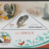 Madagascar 2019 Darwin 160th Anniversary of Publication of The Origin of Species - Owls #1 perf deluxe sheet containing one triangular value unmounted mint