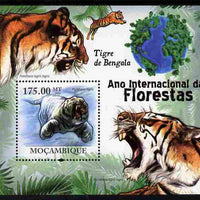 Mozambique 2011 International Year of Forests - Bengal Tigers perf s/sheet unmounted mint