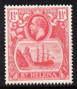 St Helena 1922-37 KG5 Badge Script 1.5d single with variety 'Bottom vignette frame line broken twice' (stamp 24) unmounted mint SG 99var