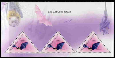 Guinea - Conakry 2011 Bats perf sheetlet containing 3 triangular shaped values unmounted mint